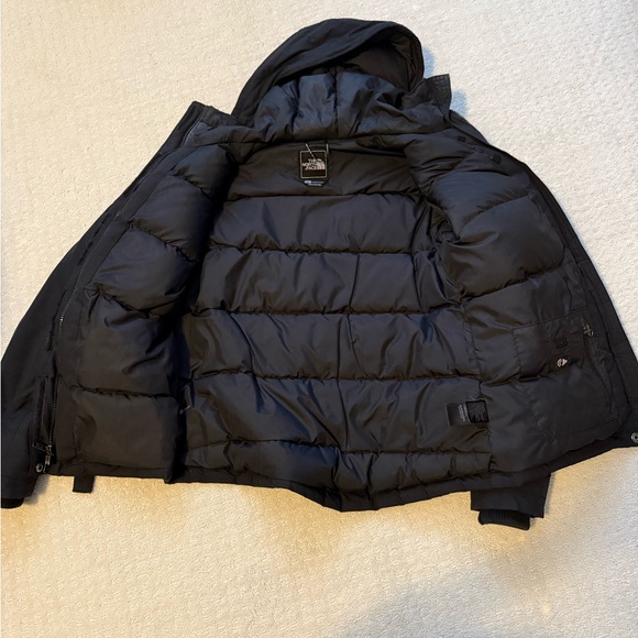 The North Face Black Puffer Jacket - Picture 3 of 5